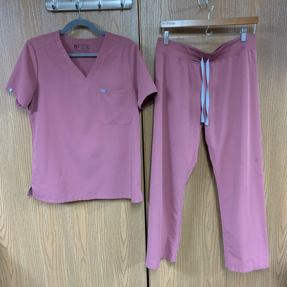 FIGS Set - Mauve - Catarina Top, Medium & Livingston Pants, Medium
